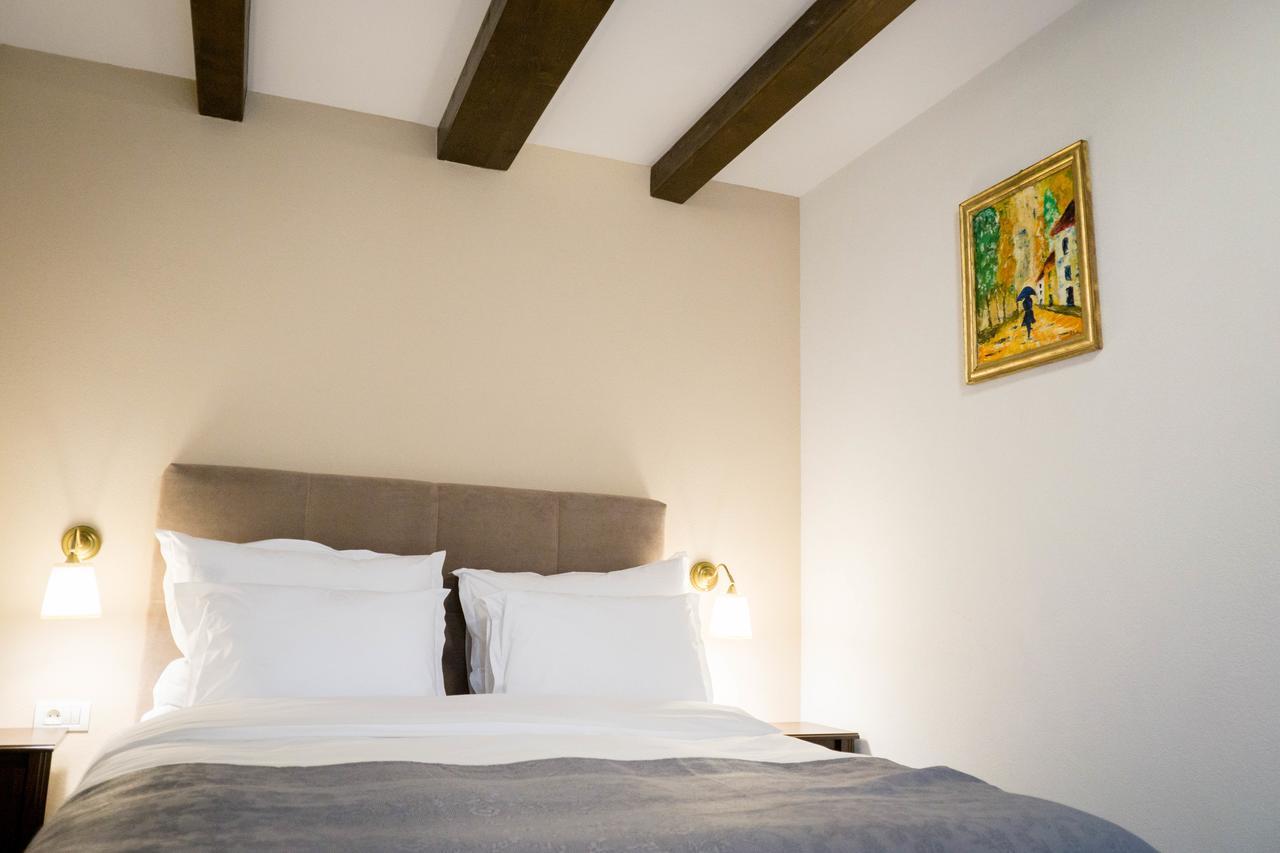 Nest Hotel Drobeta Turnu Severin Bagian luar foto