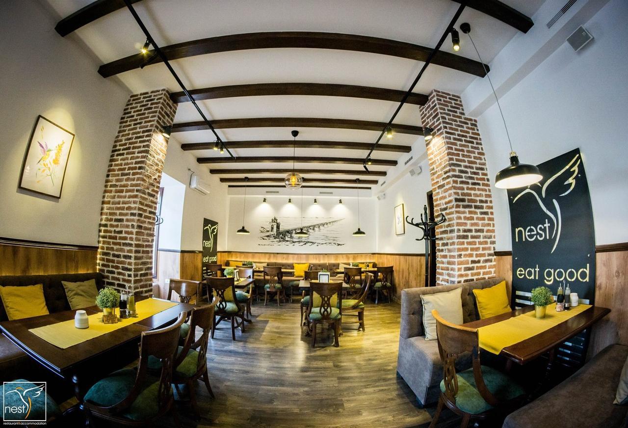 Nest Hotel Drobeta Turnu Severin Bagian luar foto