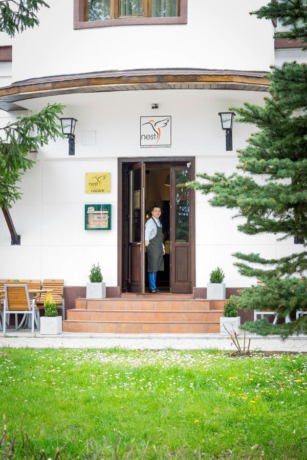 Nest Hotel Drobeta Turnu Severin Bagian luar foto